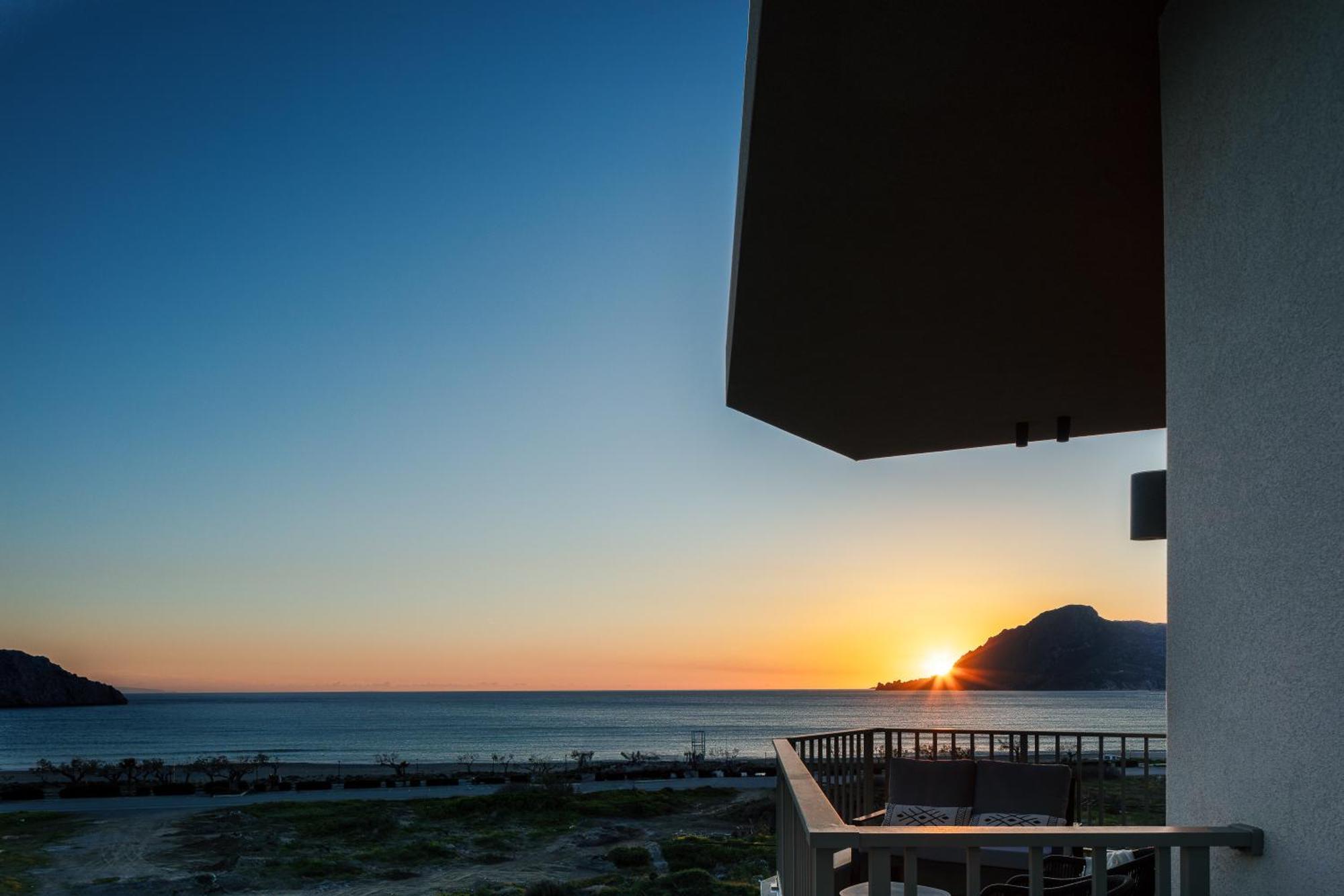 Ririka Beach Living, New Feel-At-Home Luxury Suites Plakias Esterno foto