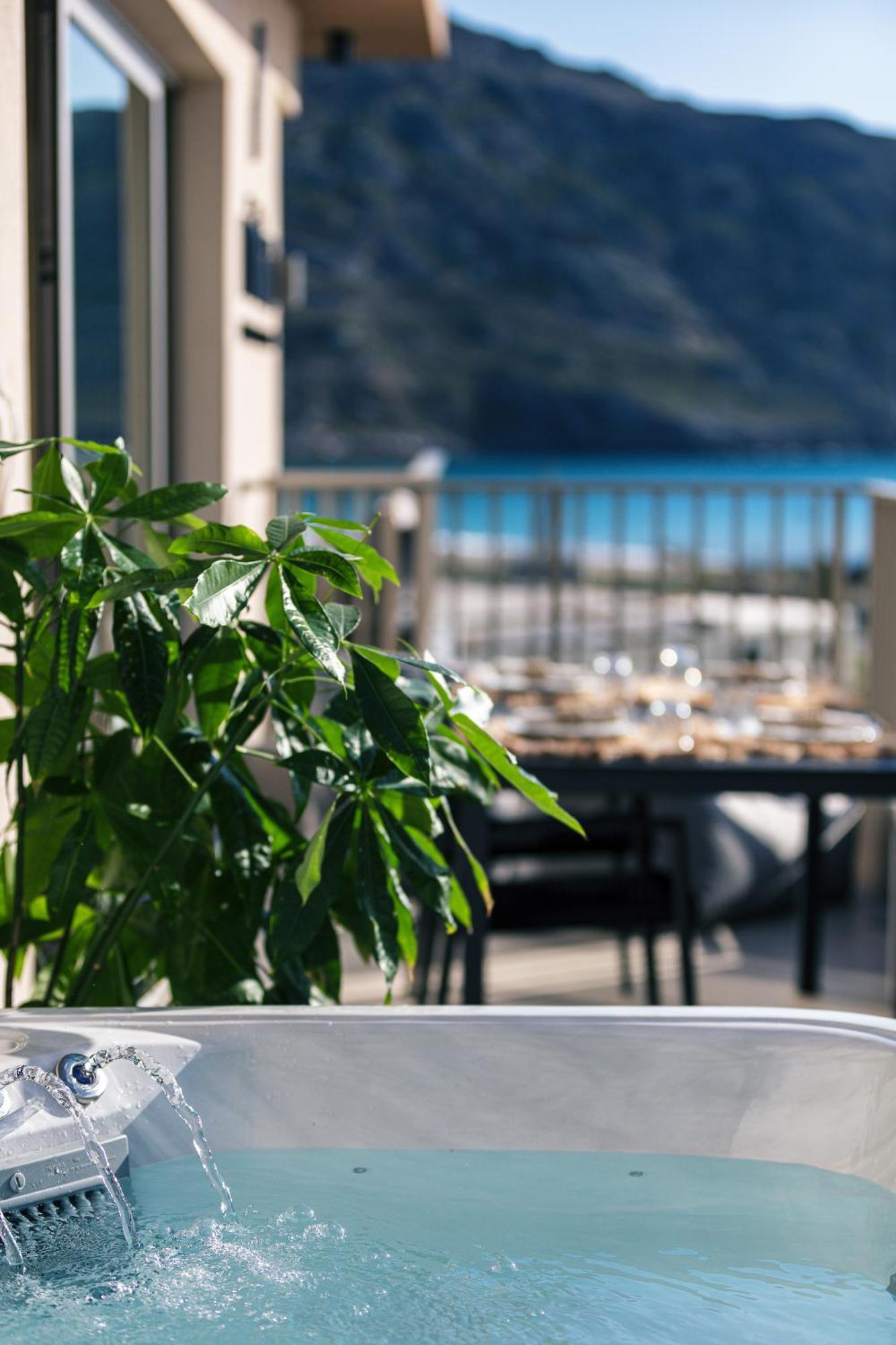 Ririka Beach Living, New Feel-At-Home Luxury Suites Plakias Esterno foto