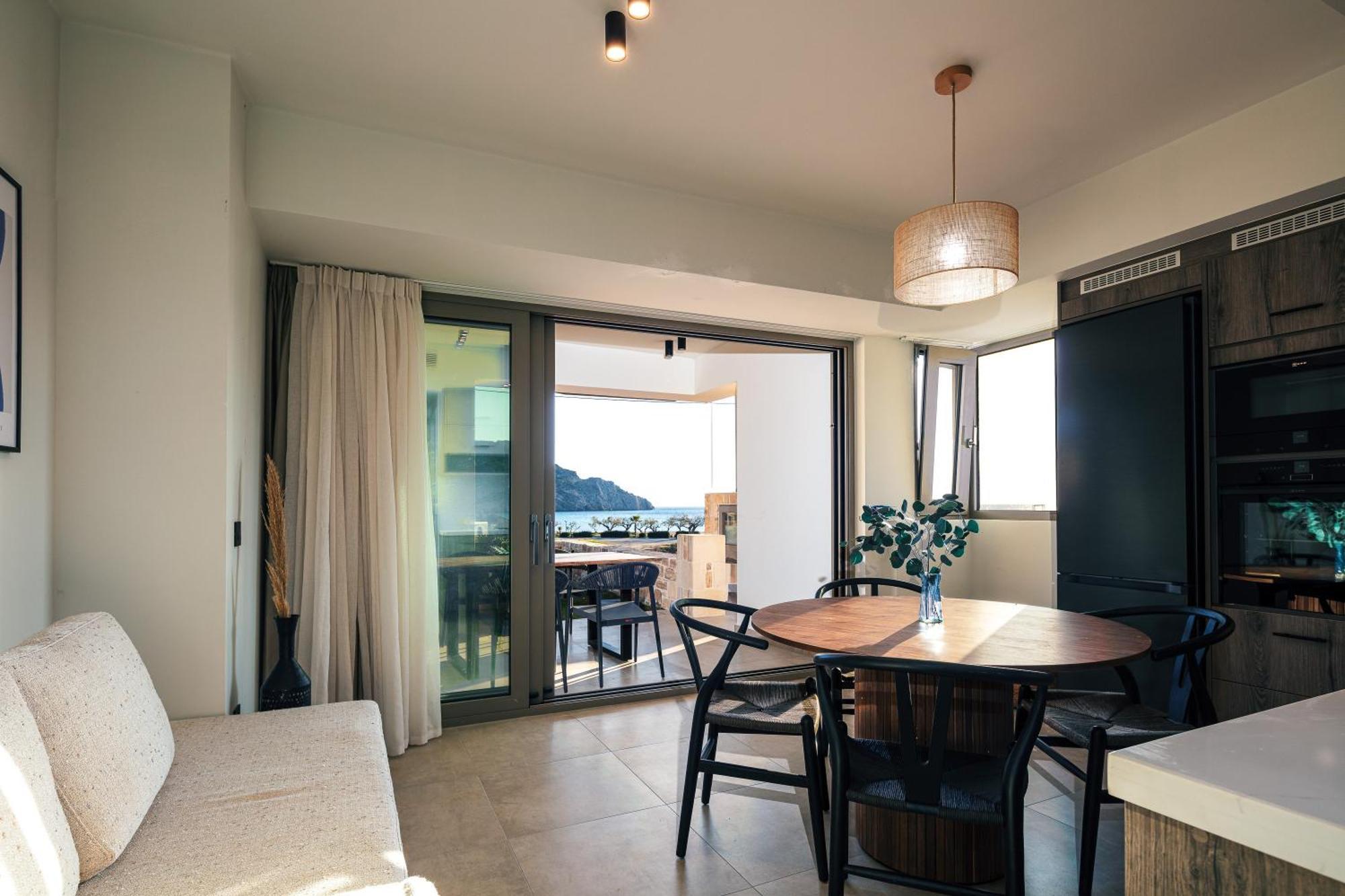 Ririka Beach Living, New Feel-At-Home Luxury Suites Plakias Esterno foto